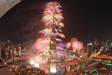 Burj Khalifa 2012 Fireworks. Photo via arabianbusiness.com.